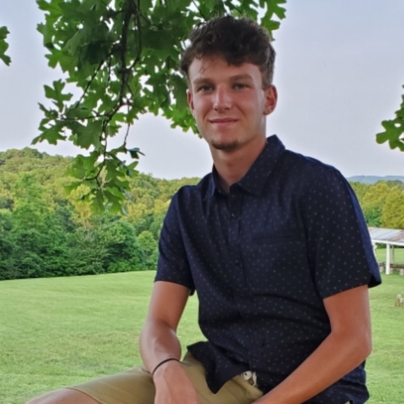 Meet your Posher, Carson - Picture 1 of 1